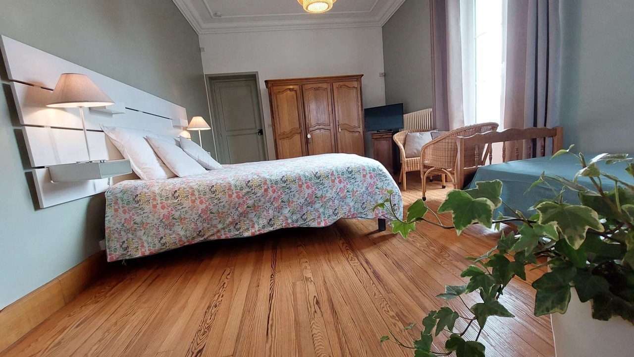 Photo of Bedroom in Vierville-sur-Mer