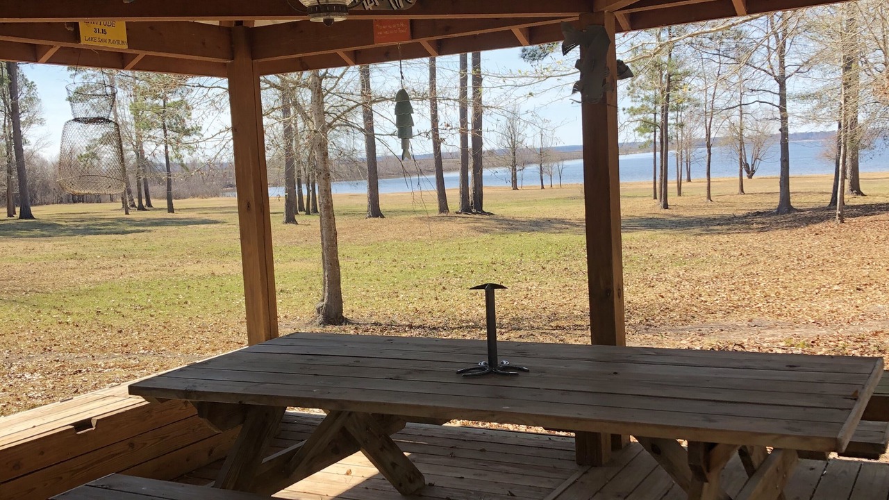 Photo of Outdoor in Broaddus