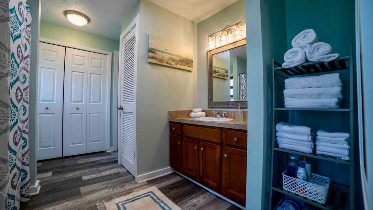 Photo of Bathroom in Vermilion