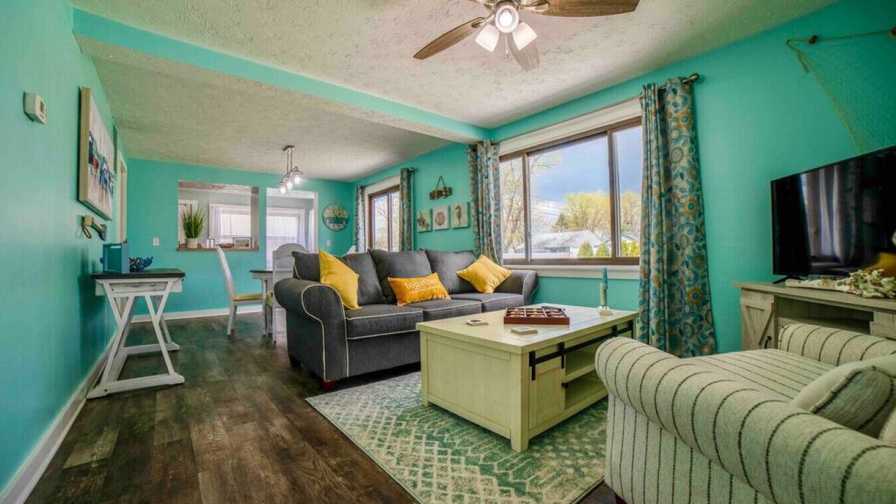 Photo of Livingroom in Vermilion