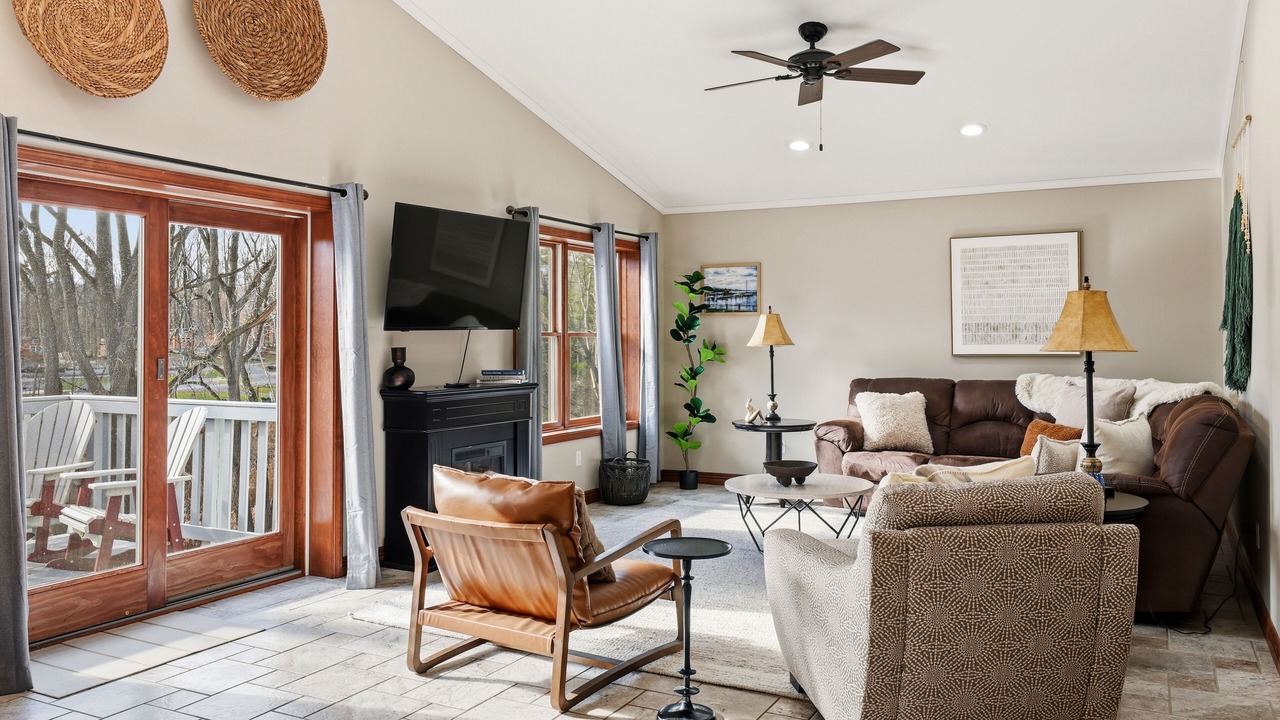 Photo of Livingroom in Watkins Glen