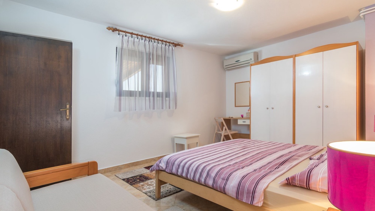 Photo of Bedroom in Fuskulin