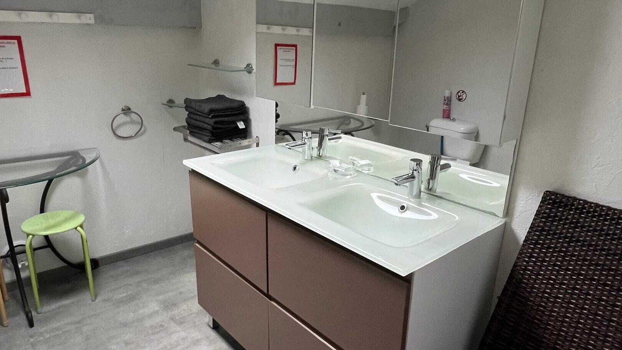 Photo of Bathroom in Sainte-Eulalie-en-Born