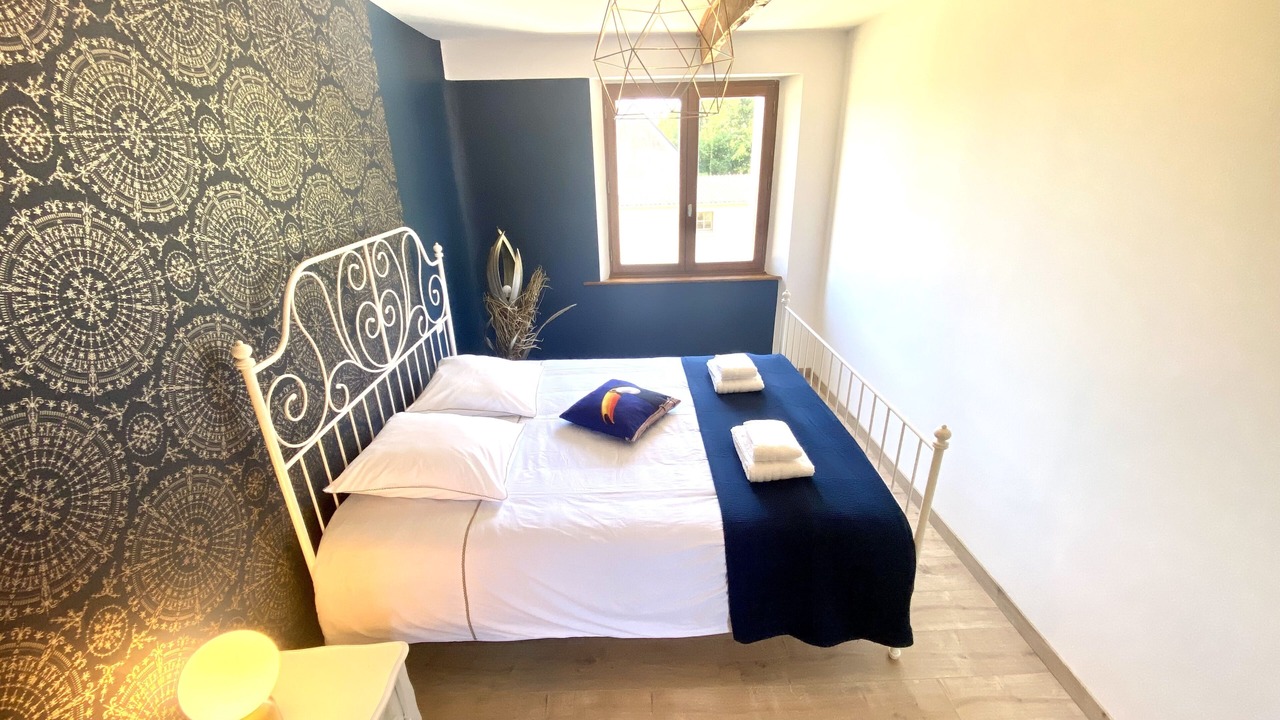 Photo of Bedroom in Caulnes