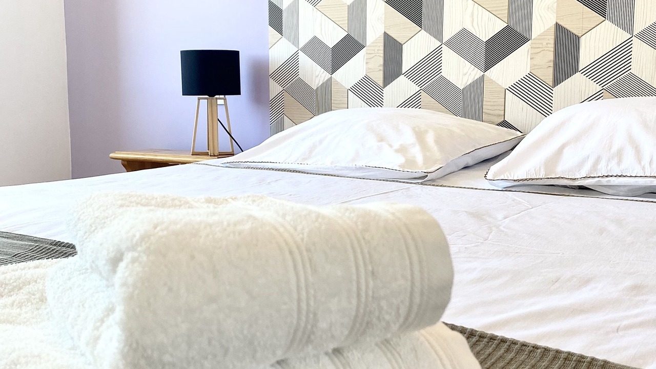 Photo of Bedroom in Caulnes
