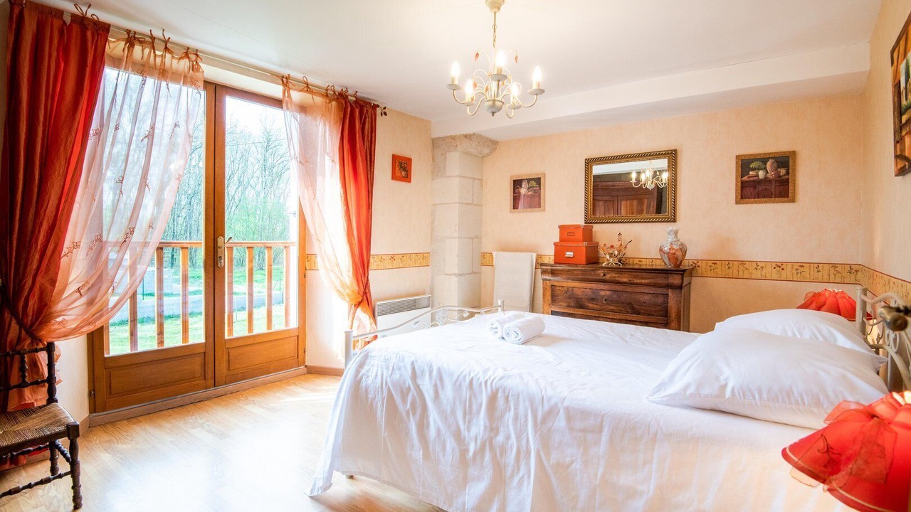 Photo of Bedroom in La Croix-en-Touraine