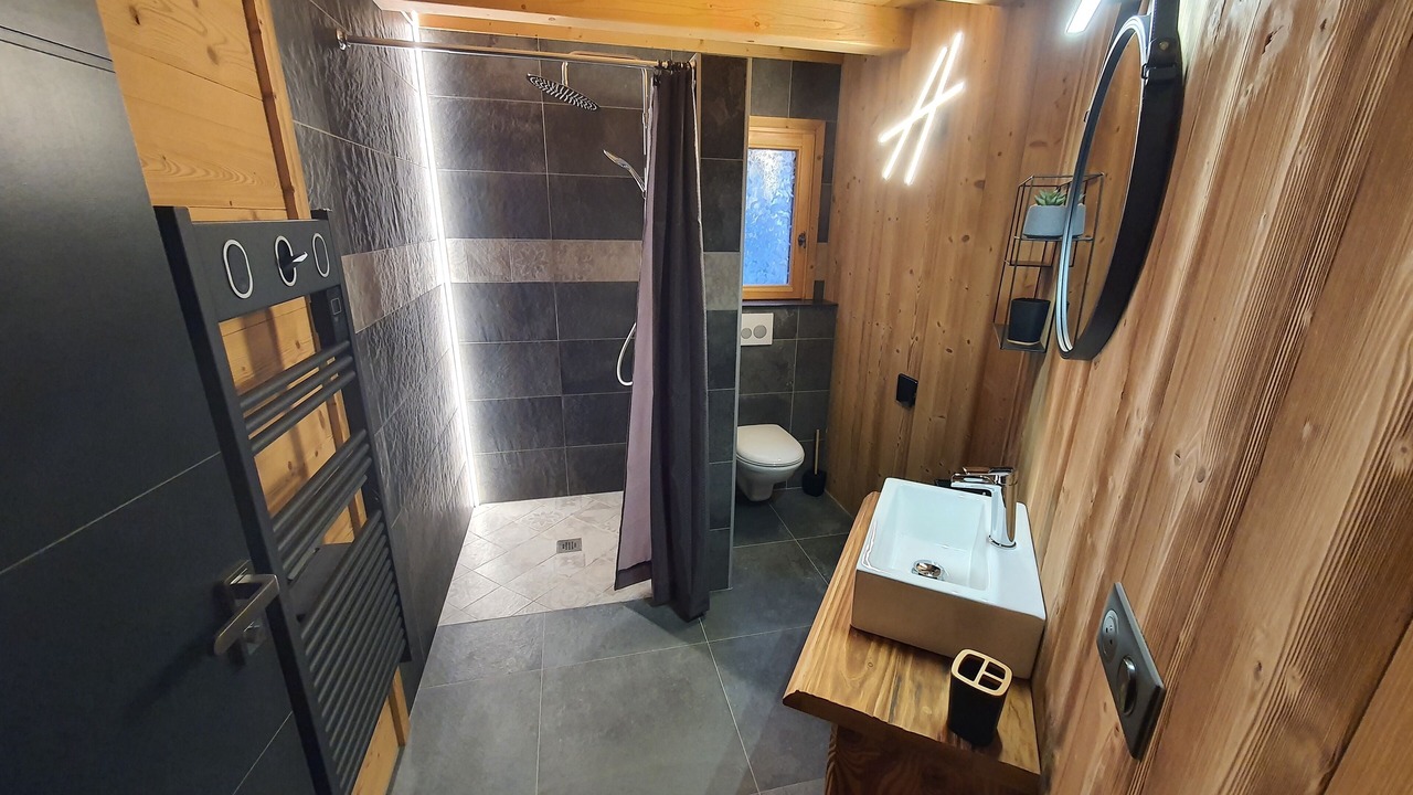 Photo of Bathroom in Seytroux