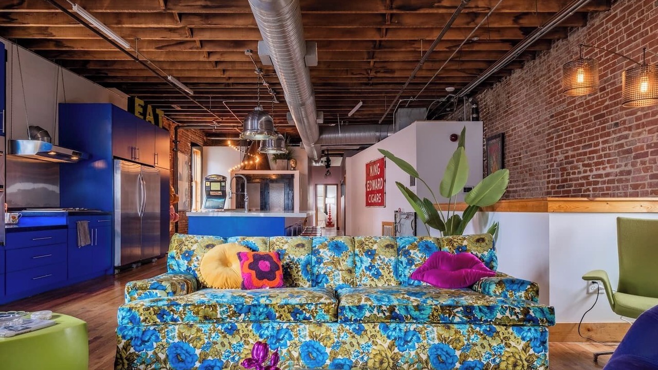 Photo of Livingroom in Crossroads Arts District