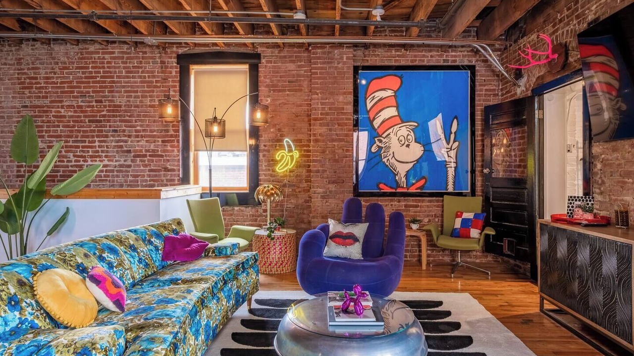 Photo of Livingroom in Crossroads Arts District