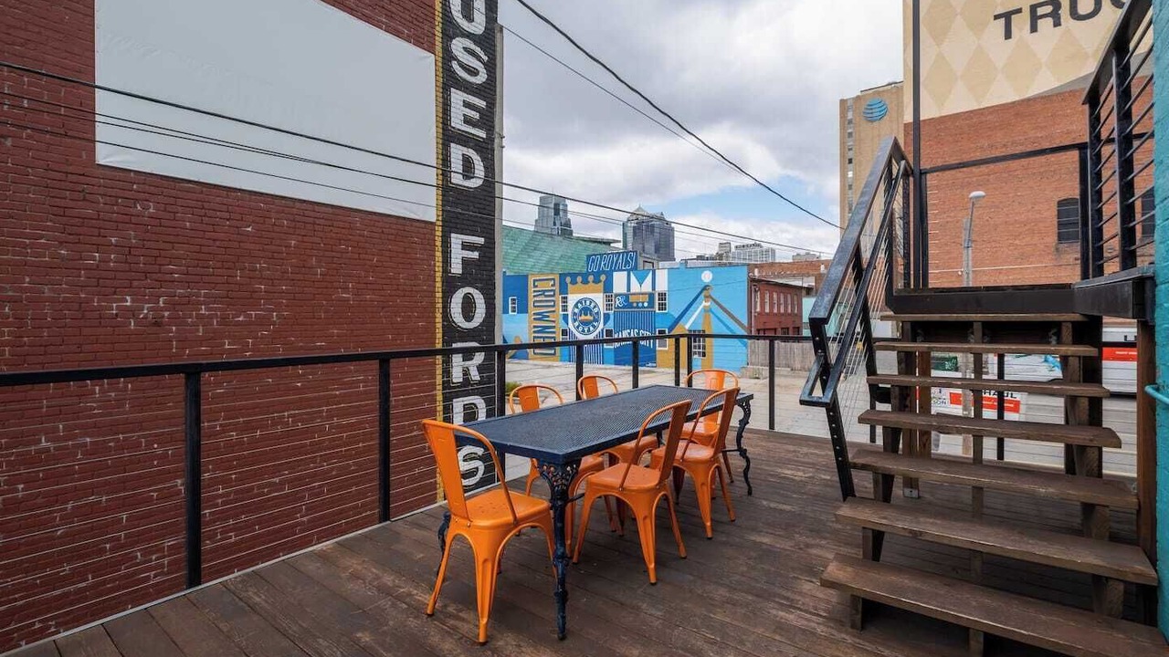 Photo of Outdoor in Crossroads Arts District