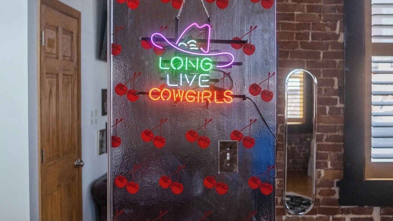 Photo of Others in Crossroads Arts District
