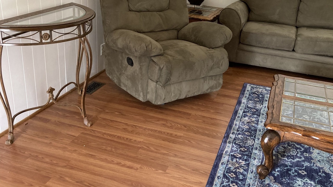 Photo of Livingroom in Clatskanie