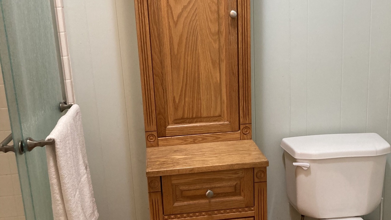 Photo of Bathroom in Clatskanie