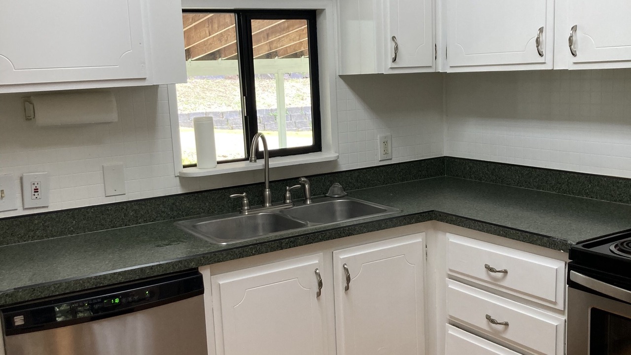 Photo of Kitchen in Clatskanie