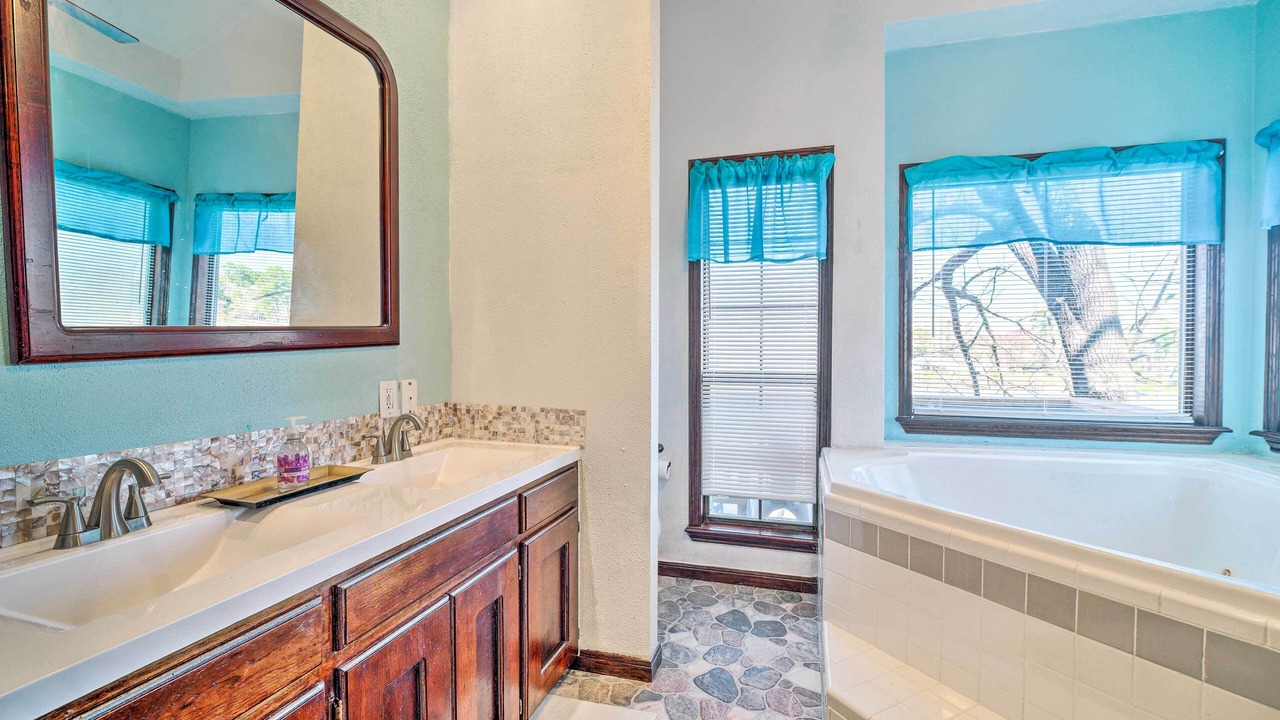 Photo of Bathroom in Trinity