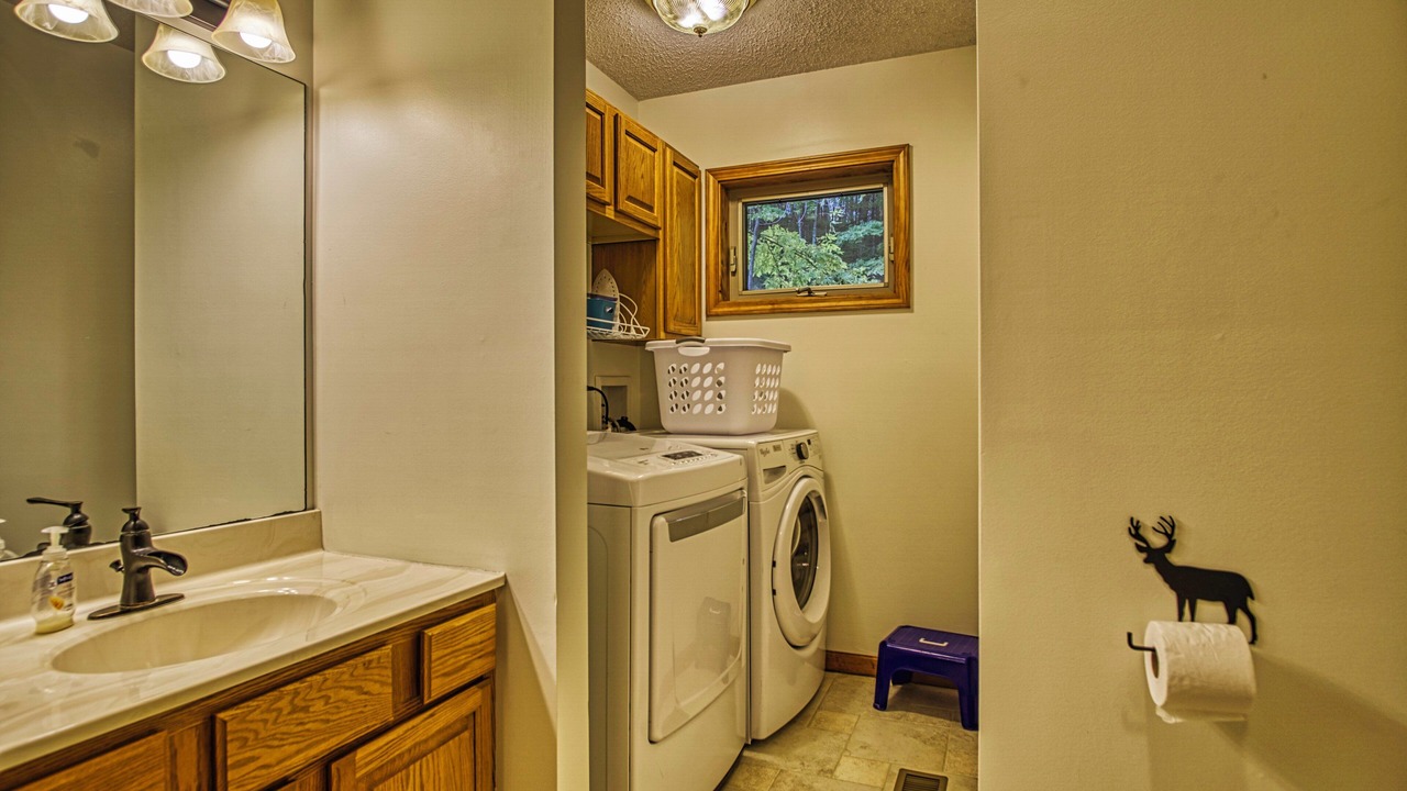 Photo of Bathroom in Dryfork