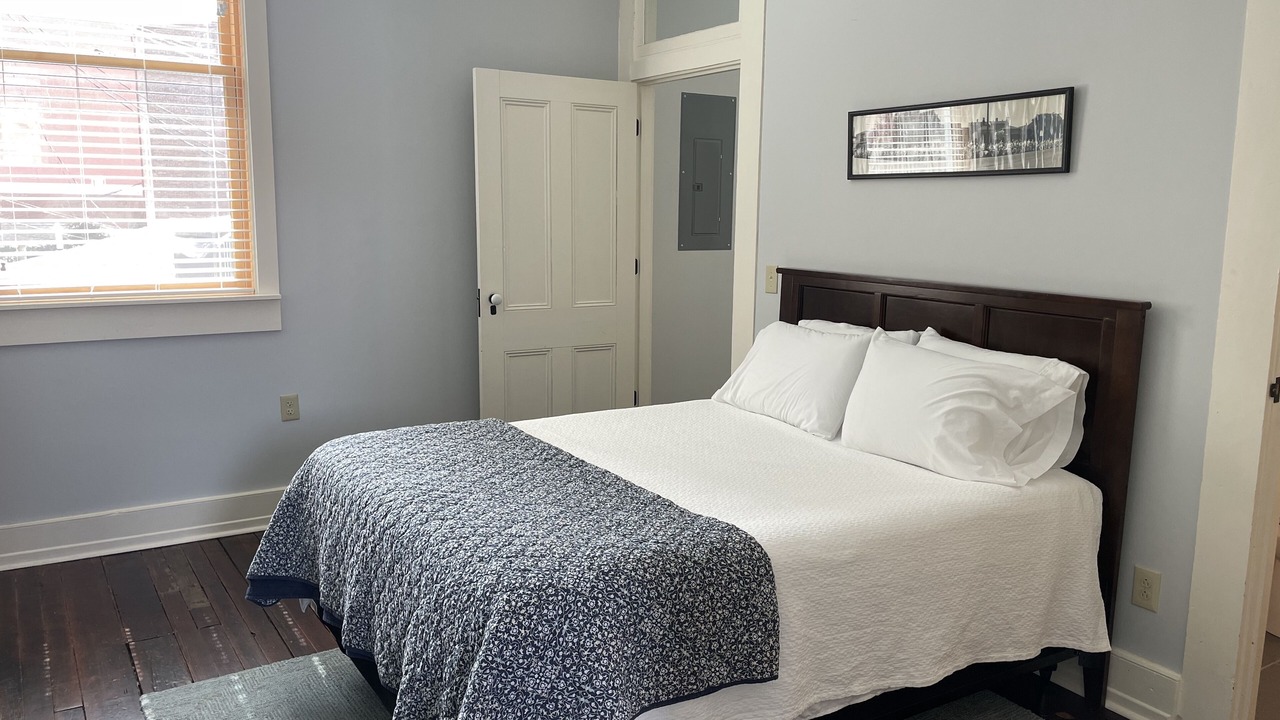 Photo of Bedroom in Frankfort