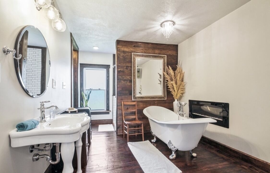 Photo of Bathroom in Birch Tree