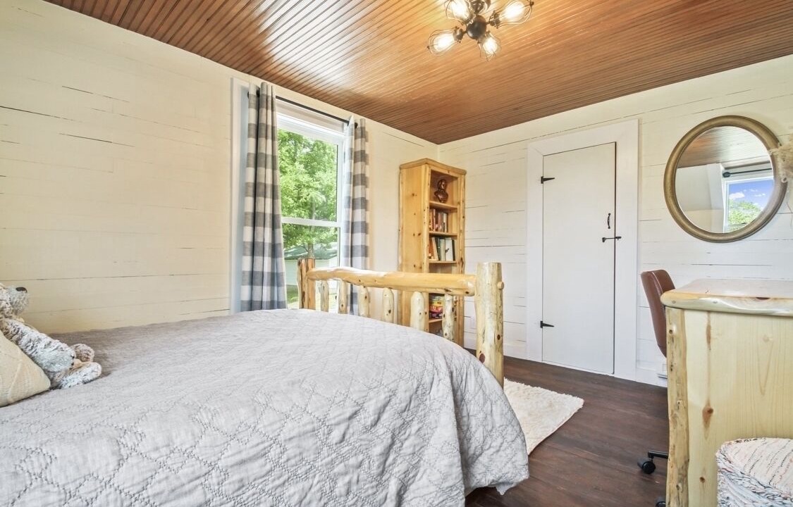 Photo of Bedroom in Birch Tree