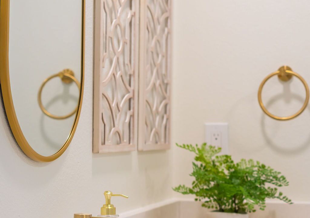 Photo of Bathroom in Lakehills