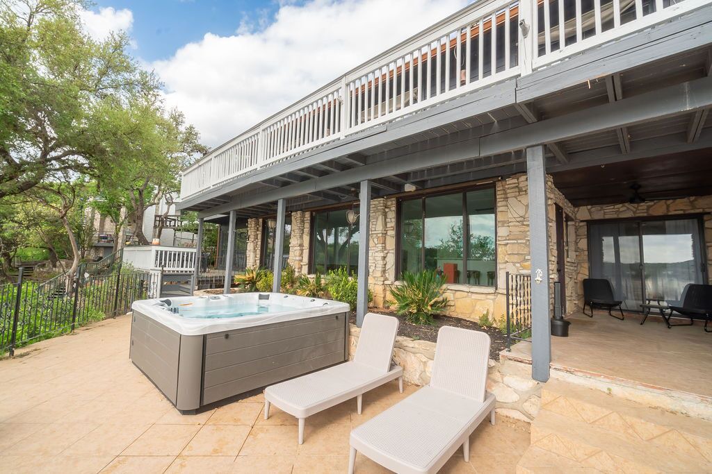 Photo of Outdoor in Lakehills