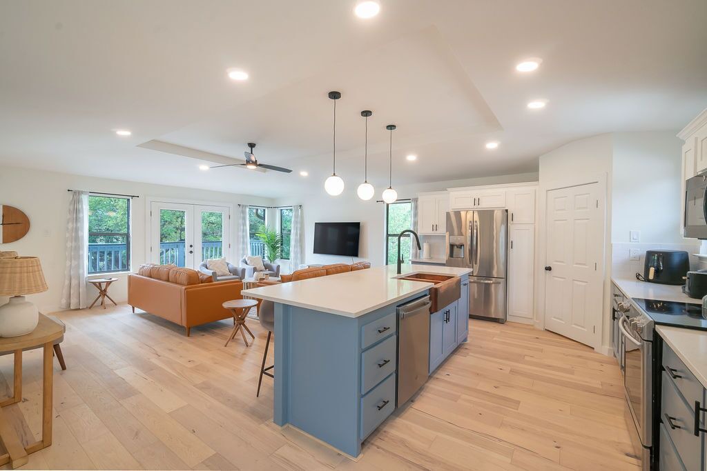 Photo of Bedroom in Lakehills
