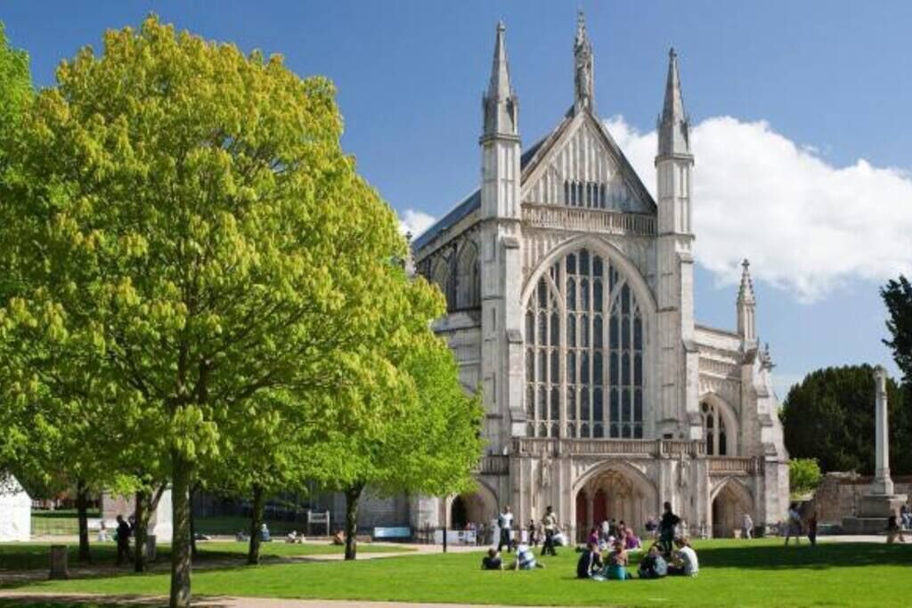 Photo of Others in Twyford