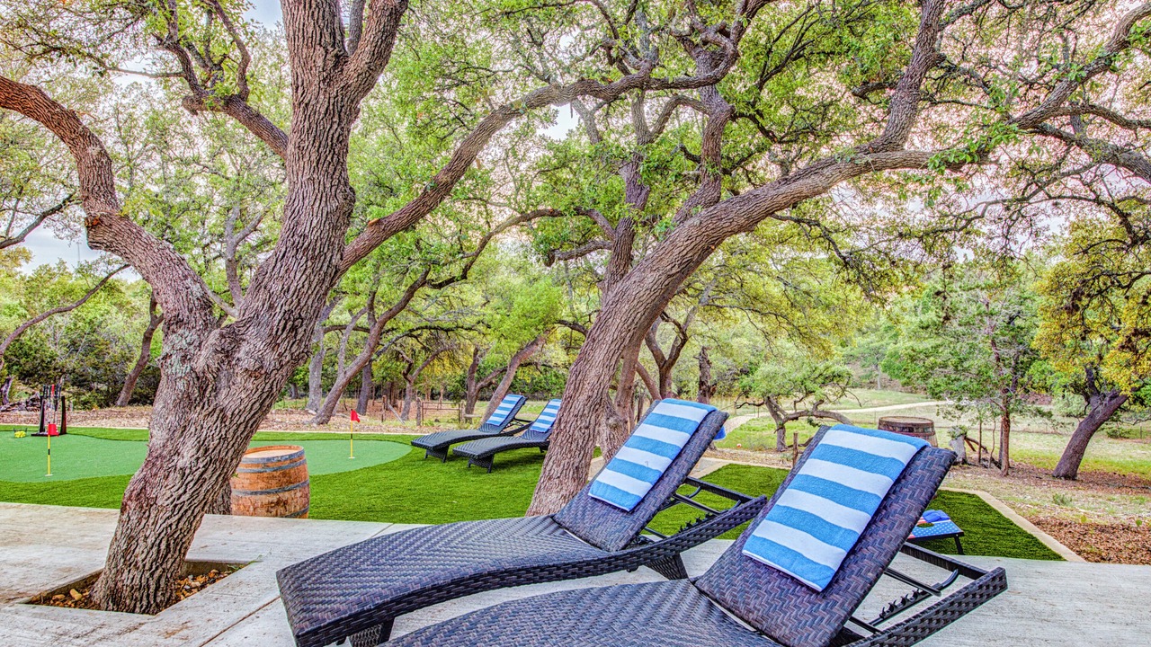 Photo of Outdoor in Henly