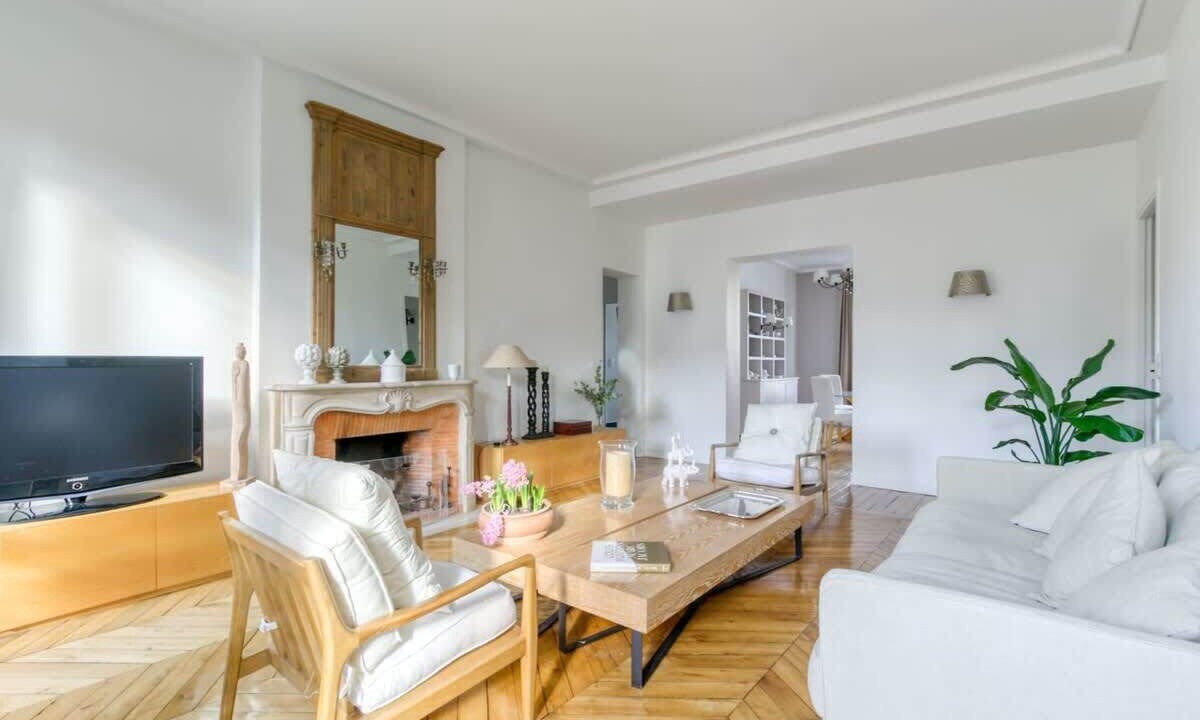 Photo of Livingroom in Neuilly-sur-Seine