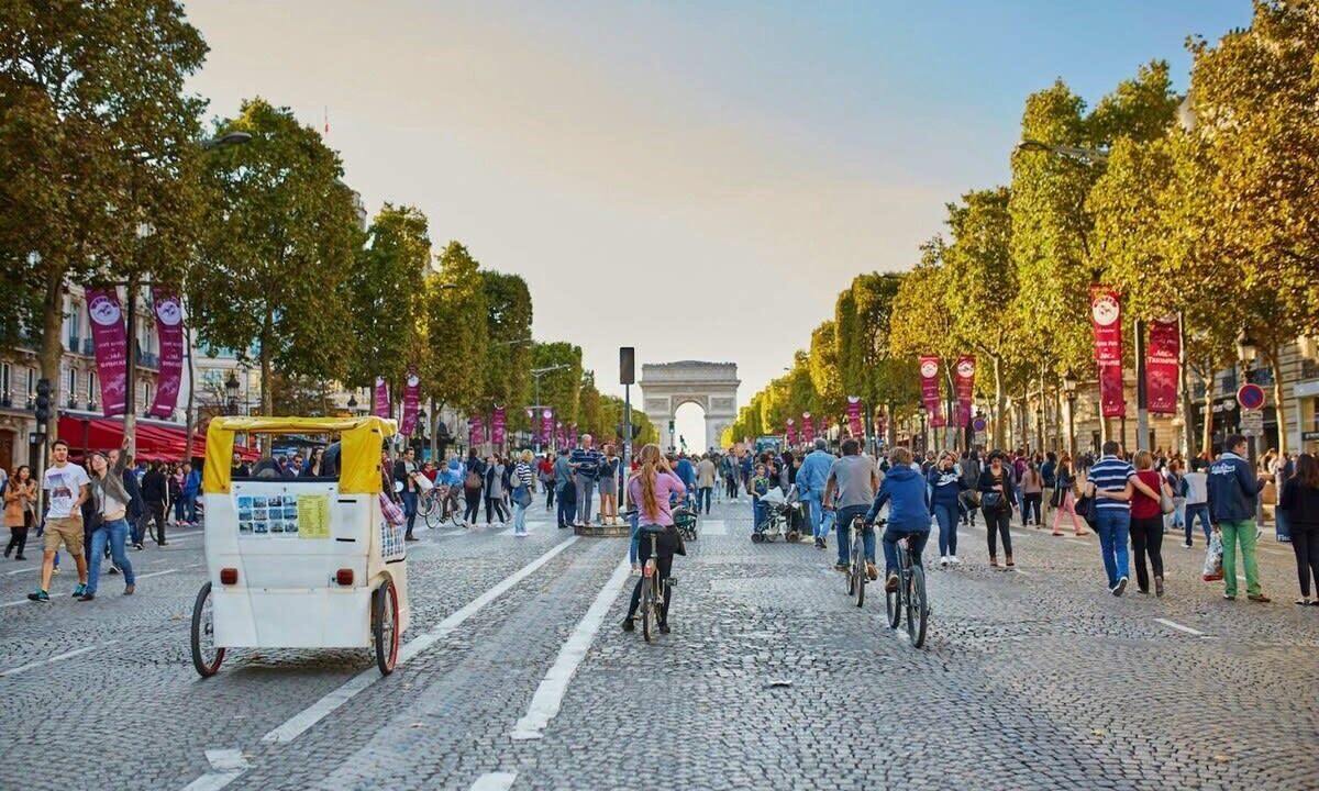 Photo of Others in Neuilly-sur-Seine
