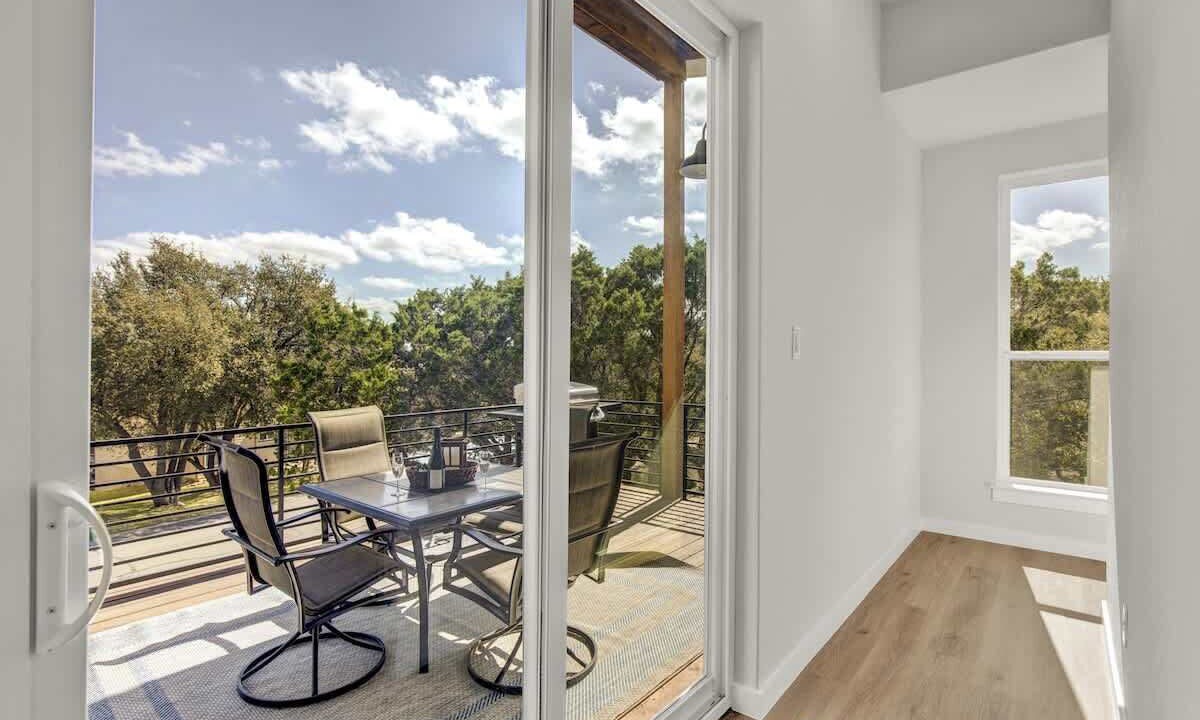 Photo of Patio Balcony in Point Venture