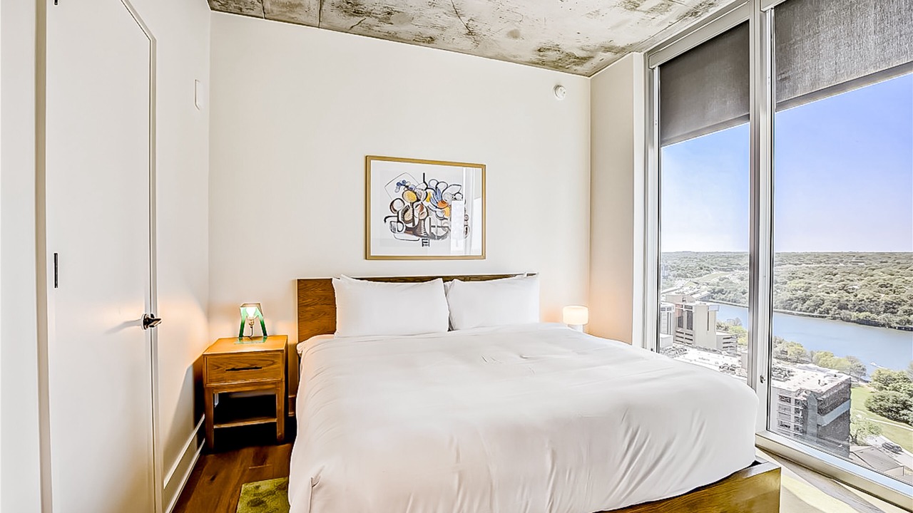 Photo of Bedroom in Rainey Street Historic District