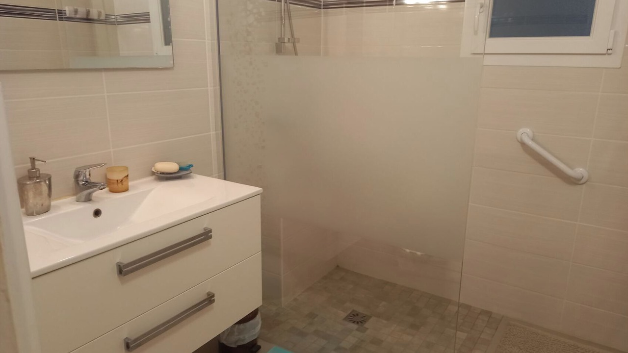 Photo of Bathroom in Saint-Vivien-de-Medoc