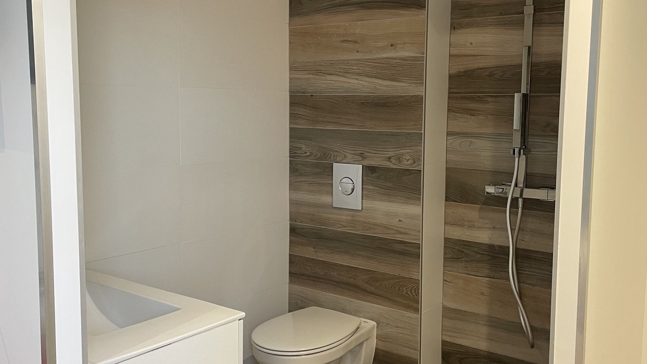 Photo of Bathroom in Roye
