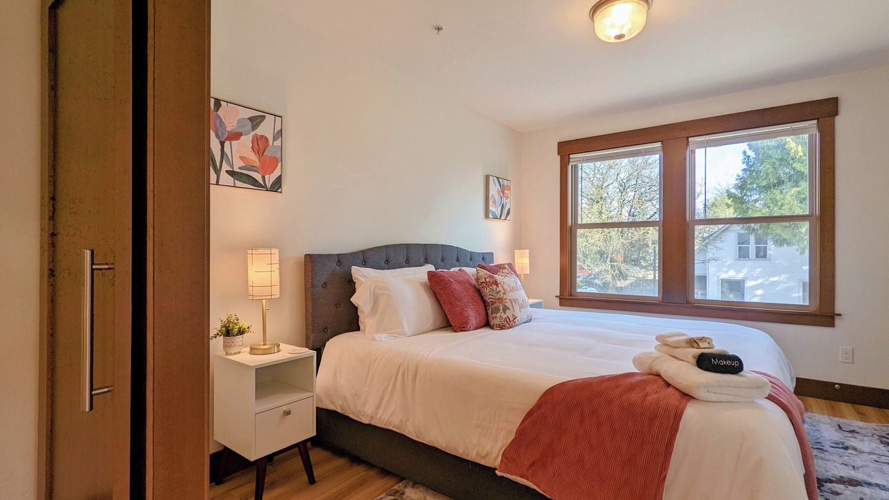 Photo of Bedroom in Newberg