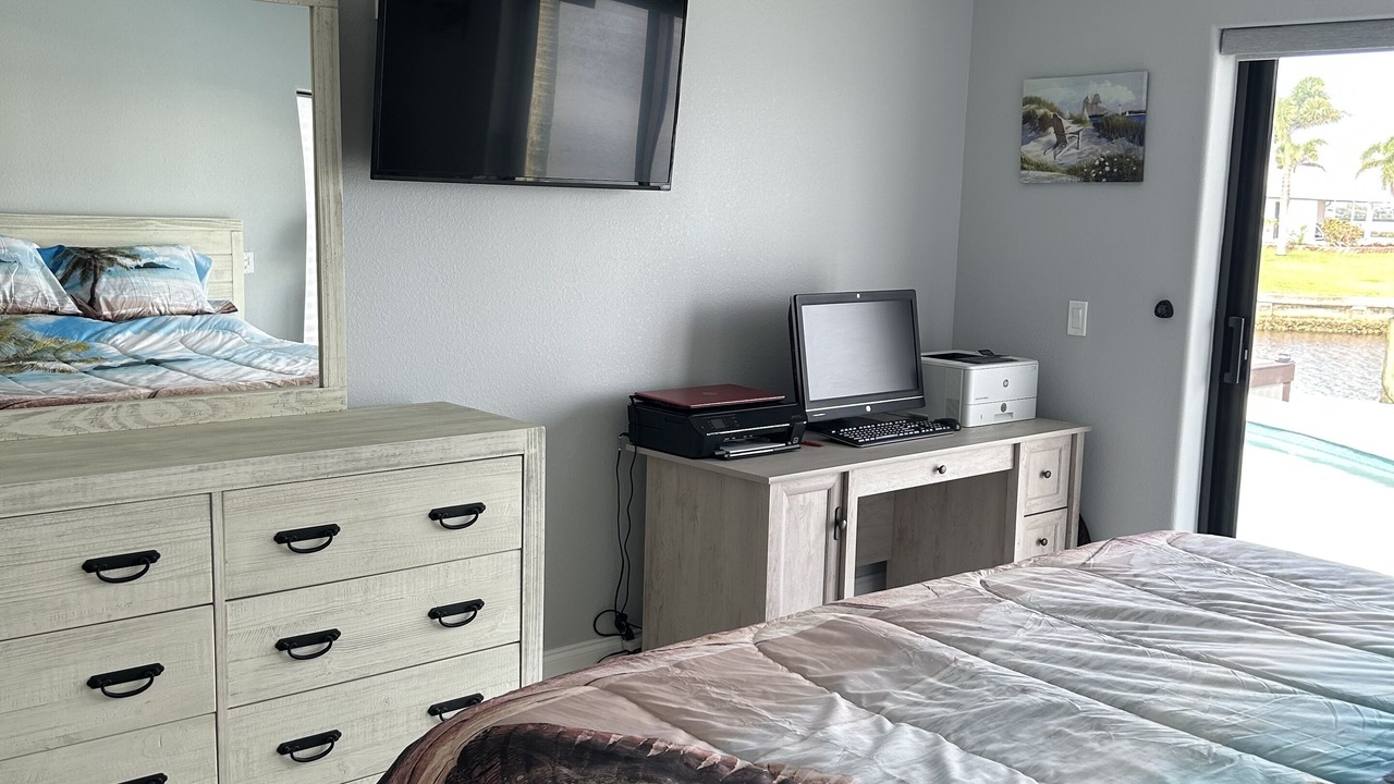 Photo of Bedroom in Gulf Cove