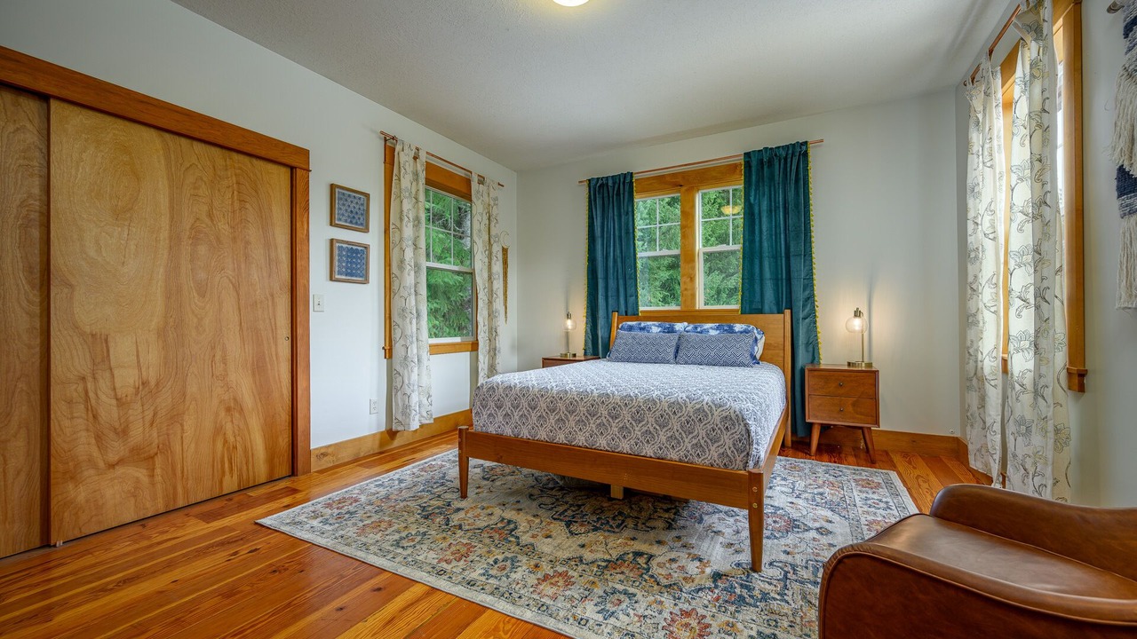 Photo of Others in Carlton