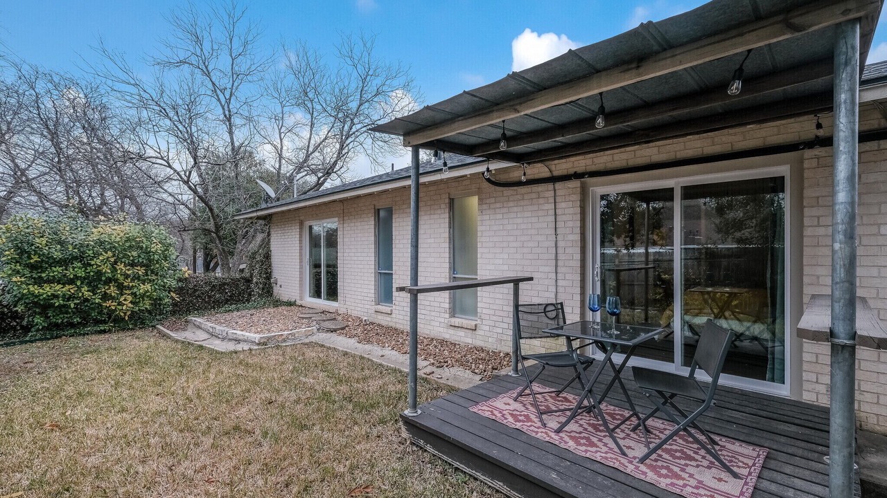 Photo of Outdoor in Oak Park - Northwood