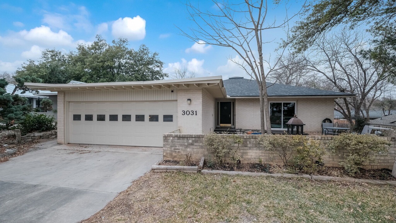 Photo of Outdoor in Oak Park - Northwood