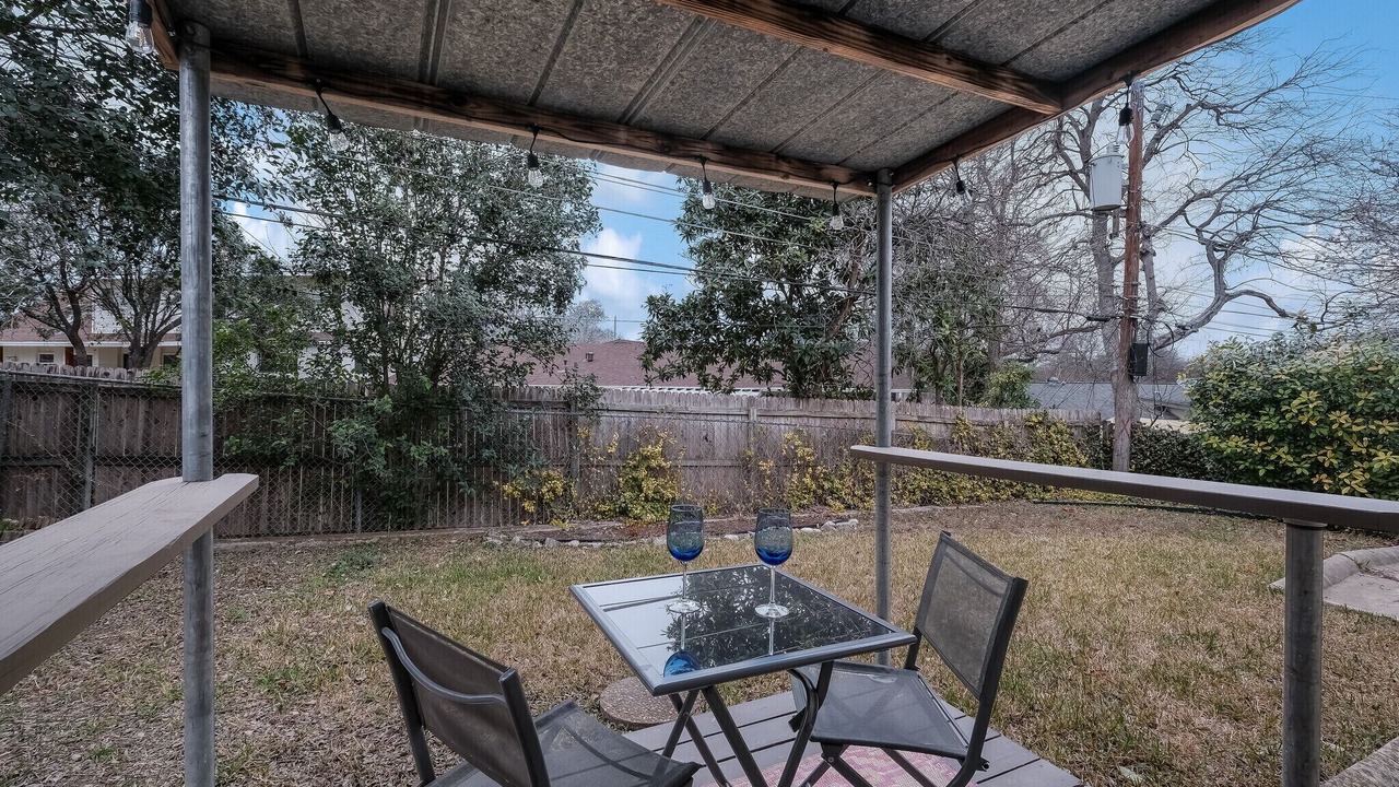 Photo of Outdoor in Oak Park - Northwood