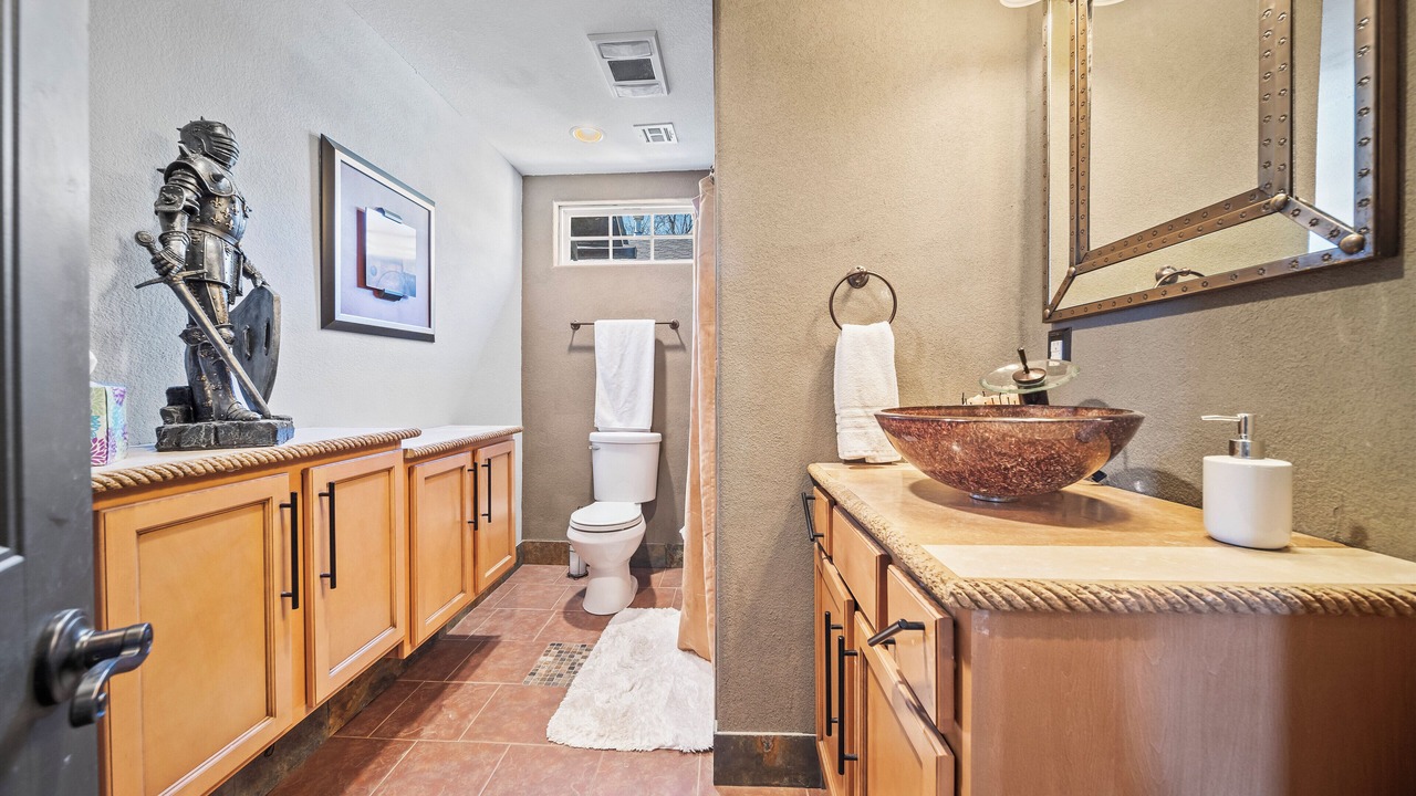Photo of Bathroom in Turner Park