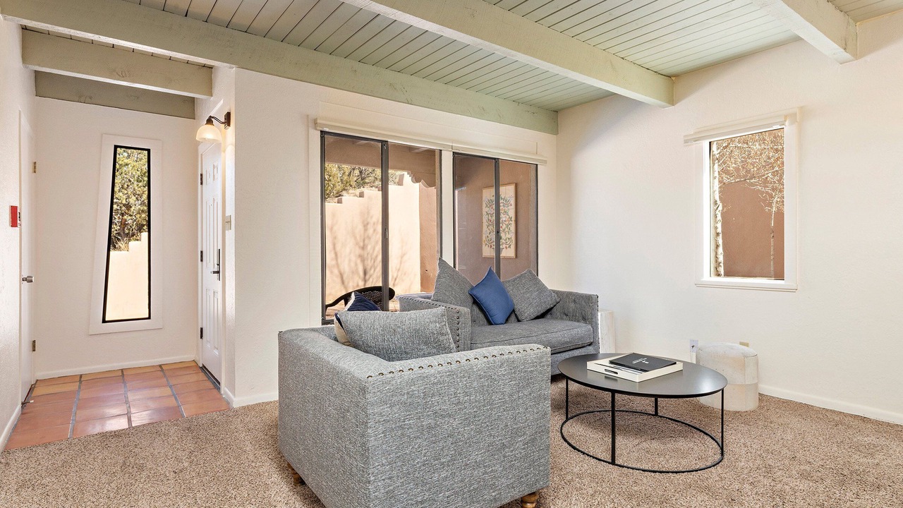Photo of Livingroom in Northeast Santa Fe