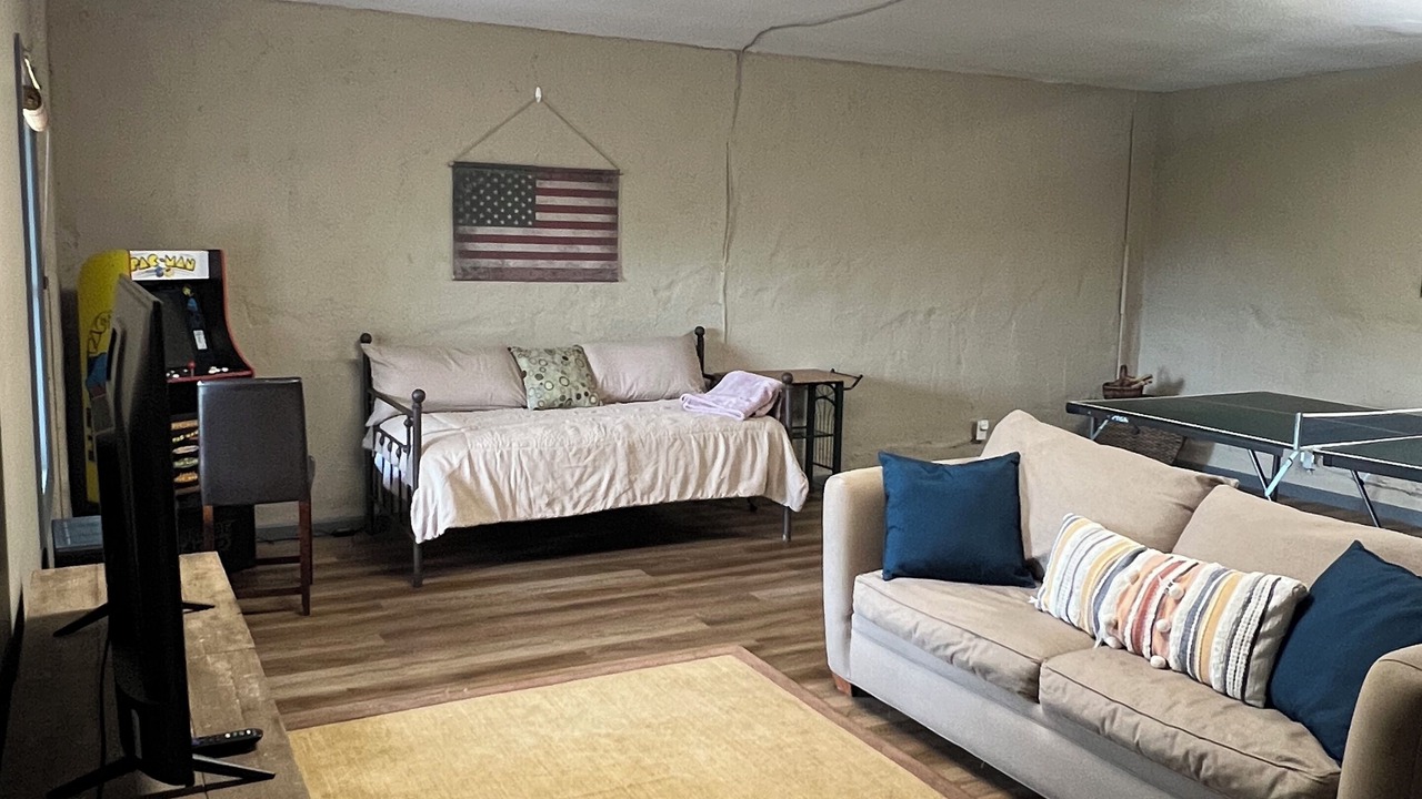 Photo of Livingroom in Murphy