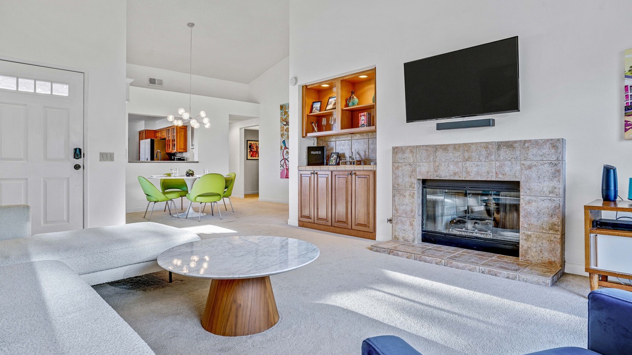 Photo of Livingroom in Palm Desert