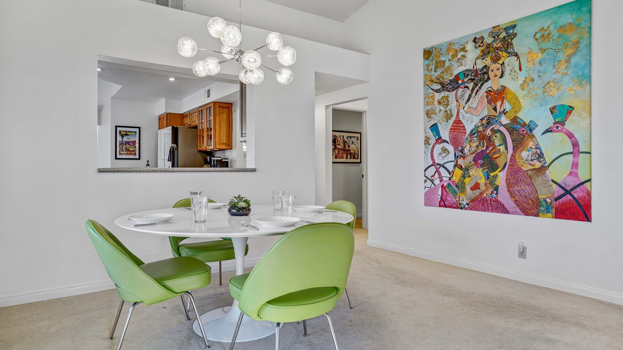 Photo of Livingroom in Palm Desert