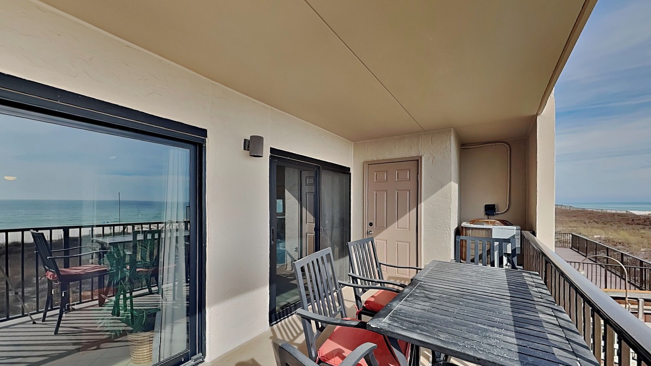 Photo of Patio Balcony in Ono Island