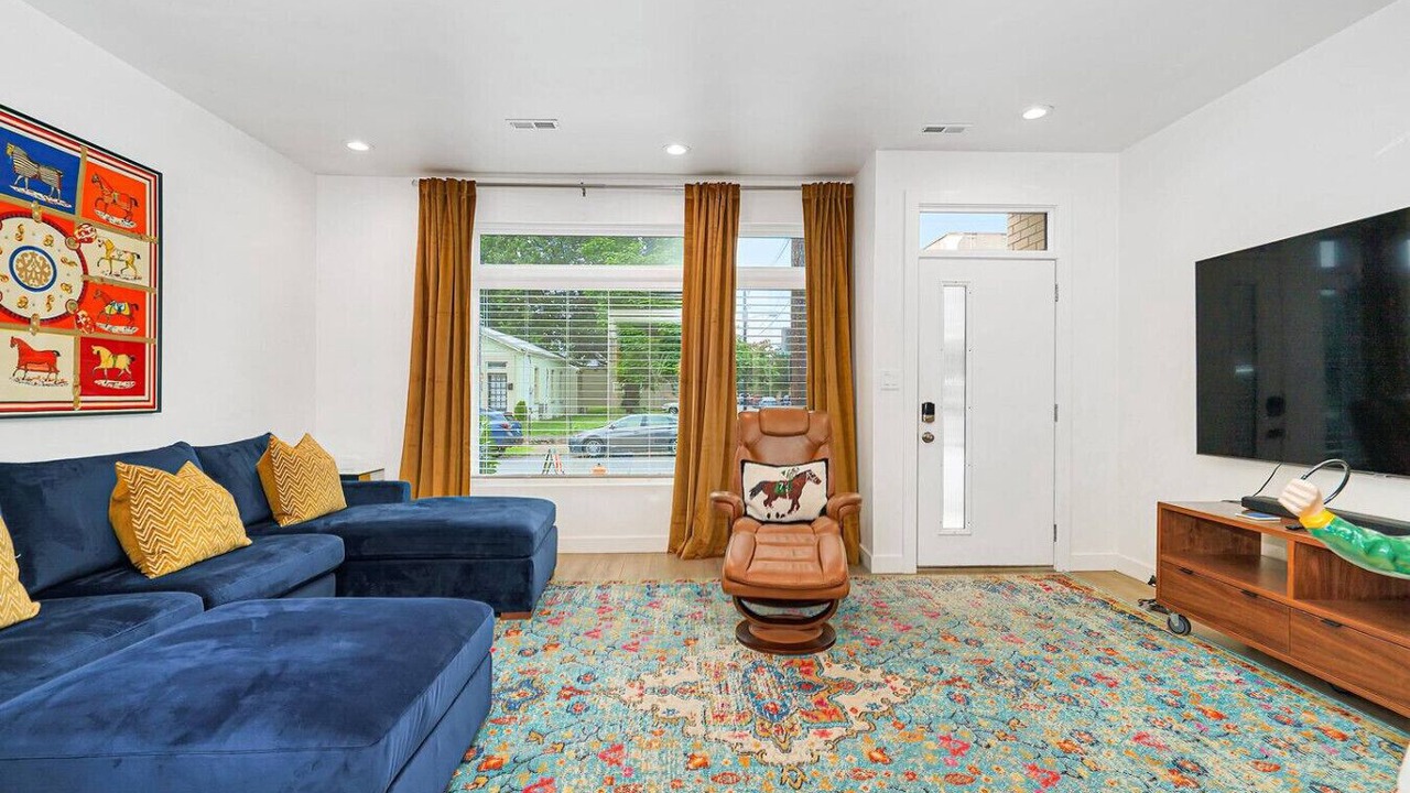 Photo of Livingroom in Phoenix Hill