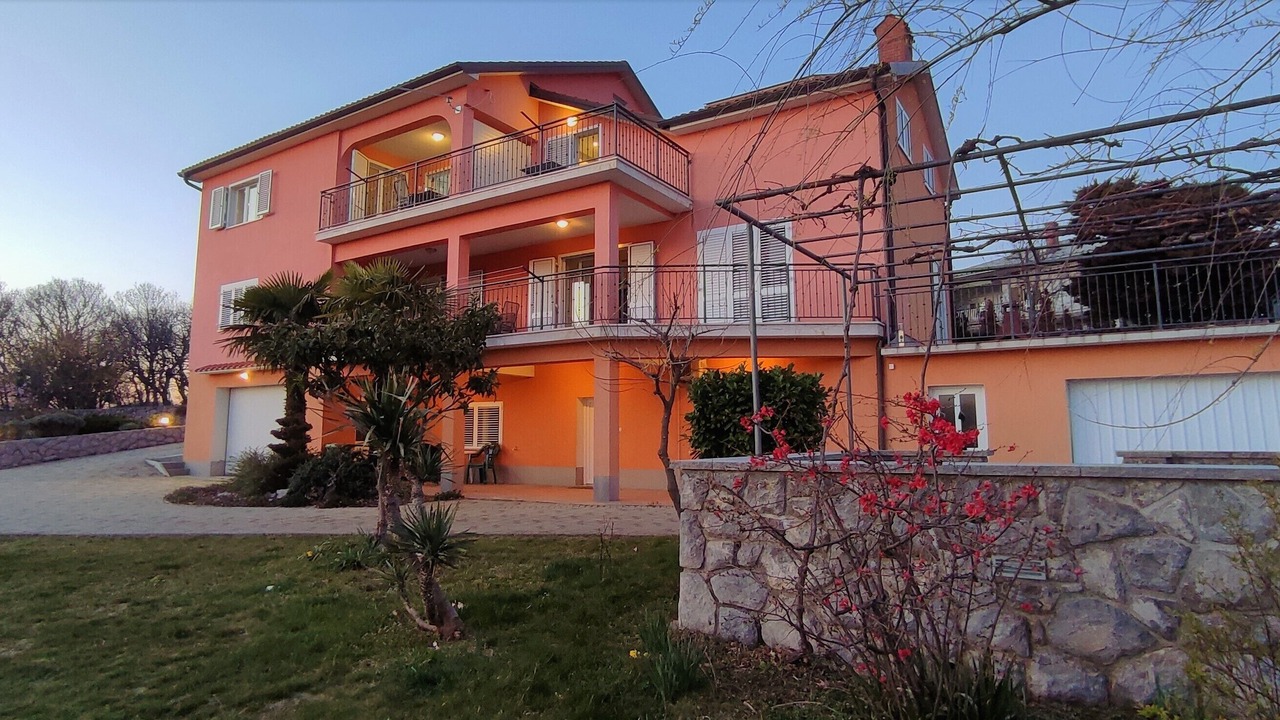 Photo of Outdoor in Bakar