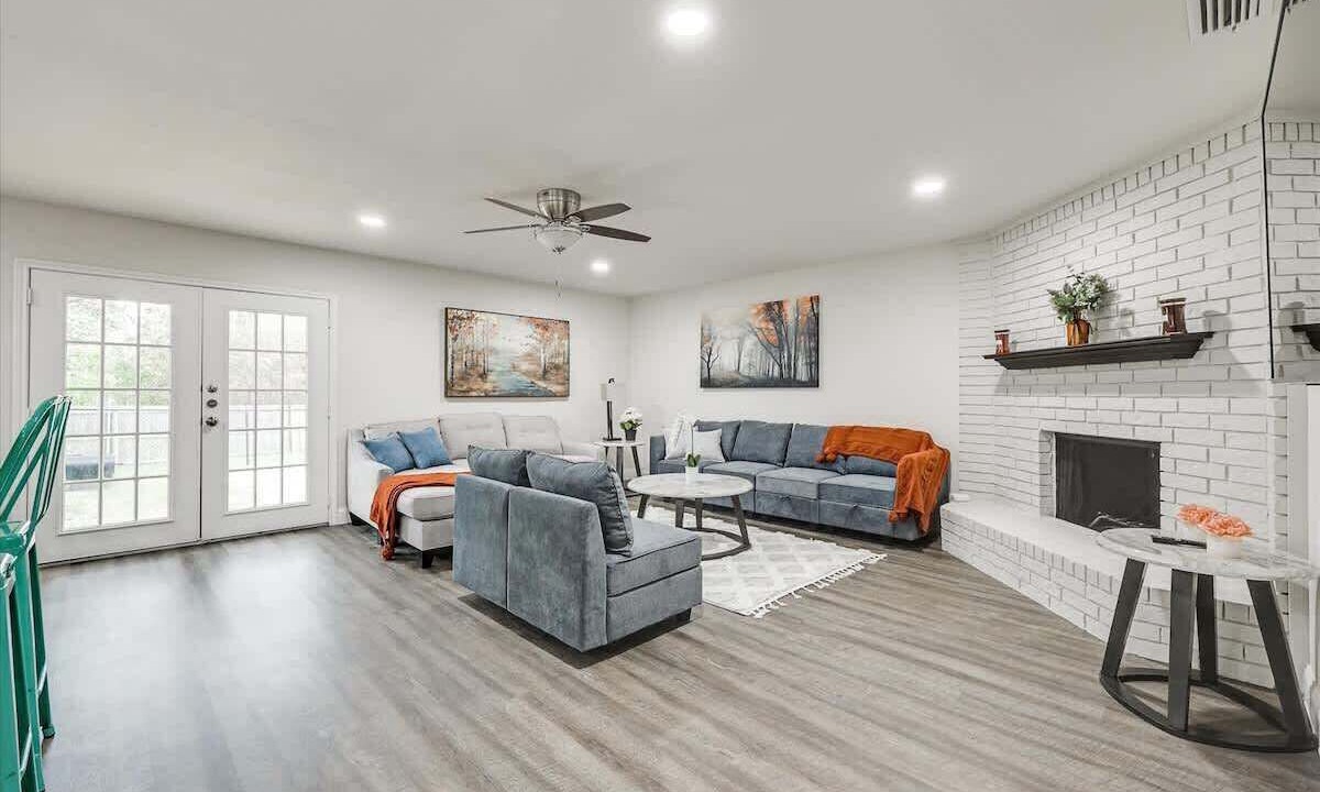 Photo of Livingroom in Flower Mound