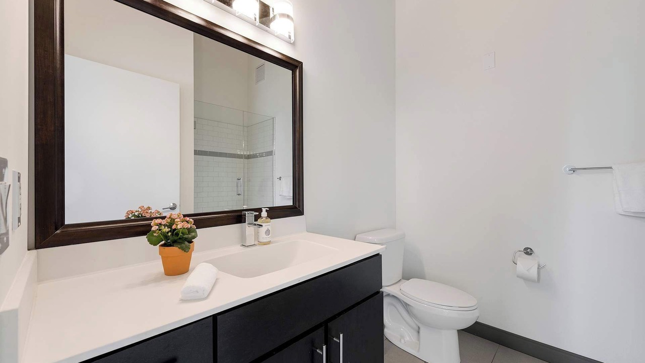 Photo of Bathroom in West Loop Gate